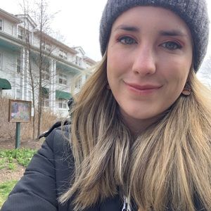 Meet your Posher, Emma